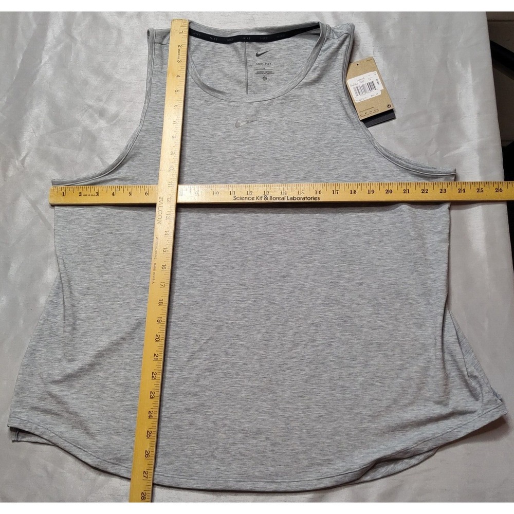 NIKE ONE Women Plus 1X Particle Gray DRI-FIT Luxe Tank Top NEW DN2346 - Picture 9 of 13